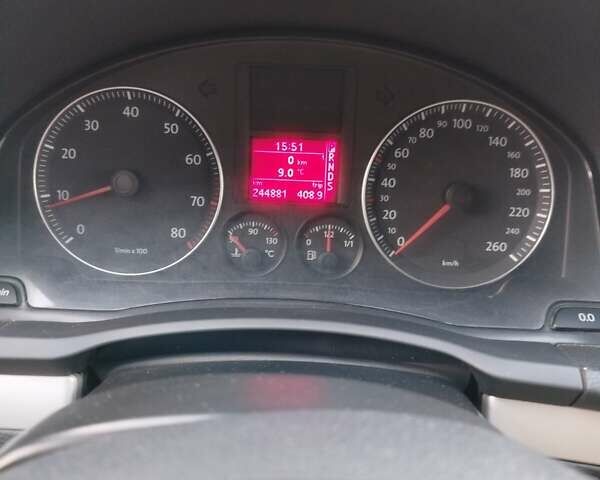 Черный Фольксваген Джетта, объемом двигателя 1.6 л и пробегом 249 тыс. км за 6500 $, фото 9 на Automoto.ua