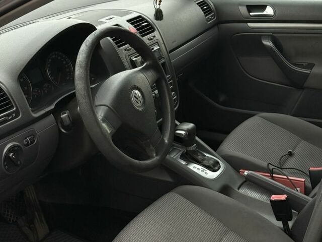 Чорний Фольксваген Джетта, об'ємом двигуна 1.6 л та пробігом 251 тис. км за 4700 $, фото 3 на Automoto.ua