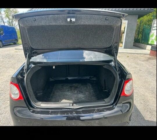 Чорний Фольксваген Джетта, об'ємом двигуна 1.9 л та пробігом 246 тис. км за 5700 $, фото 5 на Automoto.ua