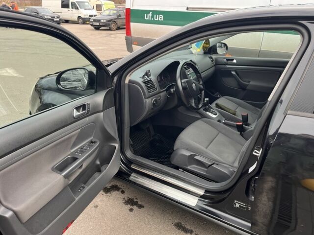 Черный Фольксваген Джетта, объемом двигателя 1.6 л и пробегом 340 тыс. км за 3500 $, фото 13 на Automoto.ua