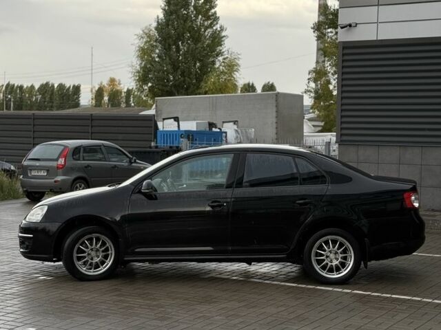 Чорний Фольксваген Джетта, об'ємом двигуна 1.6 л та пробігом 251 тис. км за 4700 $, фото 1 на Automoto.ua