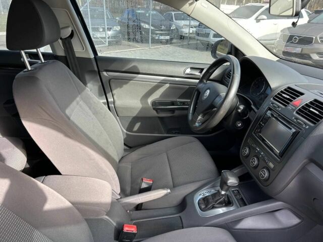 Чорний Фольксваген Джетта, об'ємом двигуна 1.6 л та пробігом 245 тис. км за 7200 $, фото 14 на Automoto.ua