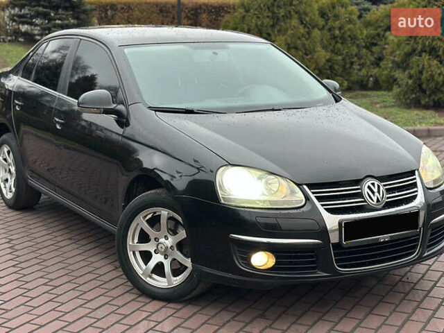 Черный Фольксваген Джетта, объемом двигателя 1.9 л и пробегом 296 тыс. км за 6999 $, фото 6 на Automoto.ua
