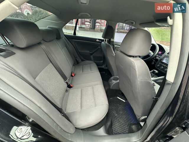 Черный Фольксваген Джетта, объемом двигателя 1.9 л и пробегом 296 тыс. км за 6999 $, фото 21 на Automoto.ua