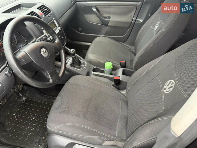 Чорний Фольксваген Джетта, об'ємом двигуна 1.6 л та пробігом 273 тис. км за 6500 $, фото 2 на Automoto.ua