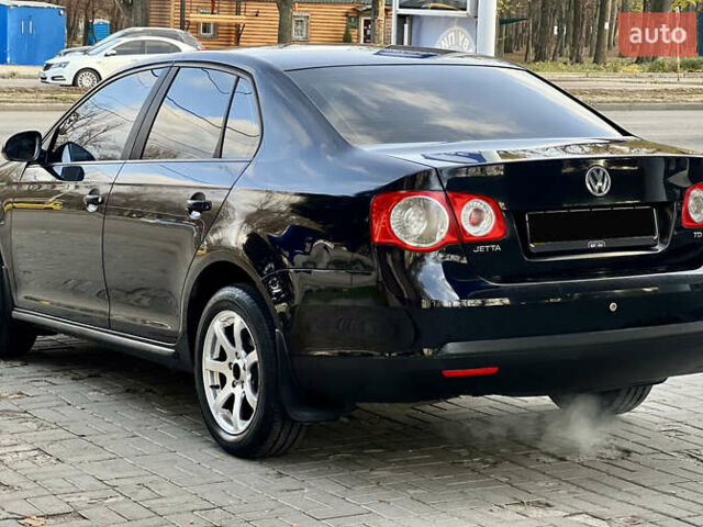 Черный Фольксваген Джетта, объемом двигателя 1.9 л и пробегом 296 тыс. км за 6999 $, фото 6 на Automoto.ua