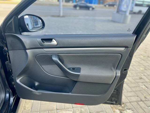 Черный Фольксваген Джетта, объемом двигателя 1.9 л и пробегом 296 тыс. км за 6999 $, фото 19 на Automoto.ua