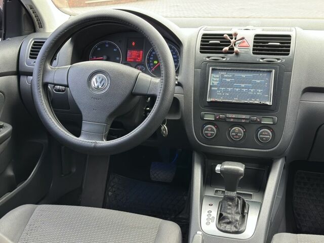 Черный Фольксваген Джетта, объемом двигателя 1.9 л и пробегом 296 тыс. км за 6800 $, фото 13 на Automoto.ua