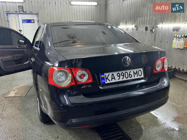 Черный Фольксваген Джетта, объемом двигателя 1.6 л и пробегом 257 тыс. км за 5600 $, фото 17 на Automoto.ua