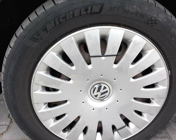 Черный Фольксваген Джетта, объемом двигателя 1.6 л и пробегом 277 тыс. км за 6500 $, фото 3 на Automoto.ua