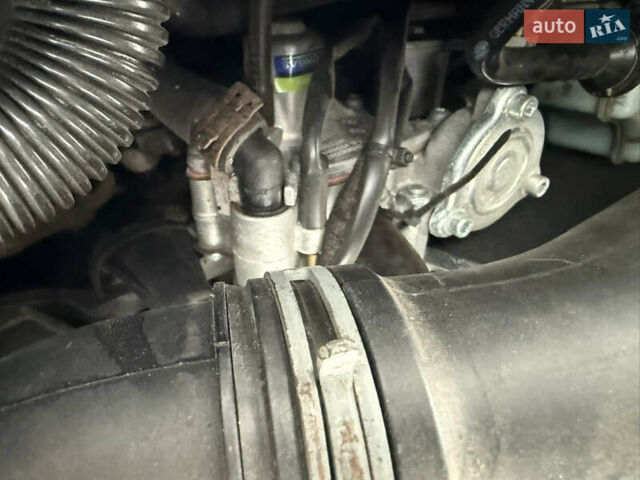 Чорний Фольксваген Джетта, об'ємом двигуна 1.6 л та пробігом 273 тис. км за 6500 $, фото 10 на Automoto.ua