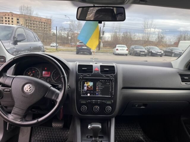 Черный Фольксваген Джетта, объемом двигателя 1.6 л и пробегом 340 тыс. км за 3500 $, фото 8 на Automoto.ua