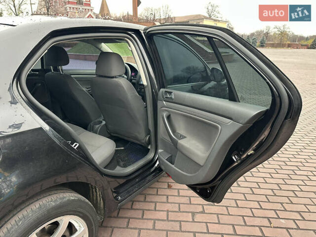 Черный Фольксваген Джетта, объемом двигателя 1.9 л и пробегом 296 тыс. км за 6999 $, фото 22 на Automoto.ua