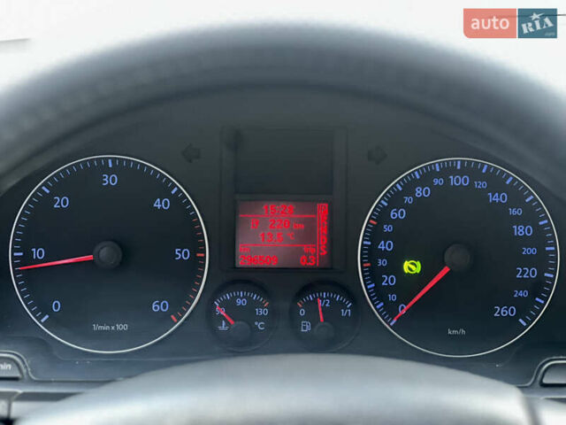 Черный Фольксваген Джетта, объемом двигателя 1.9 л и пробегом 296 тыс. км за 6999 $, фото 20 на Automoto.ua