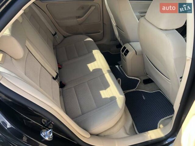 Чорний Фольксваген Джетта, об'ємом двигуна 1.39 л та пробігом 157 тис. км за 5300 $, фото 9 на Automoto.ua