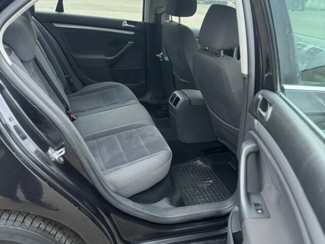 Чорний Фольксваген Джетта, об'ємом двигуна 2 л та пробігом 250 тис. км за 3550 $, фото 17 на Automoto.ua