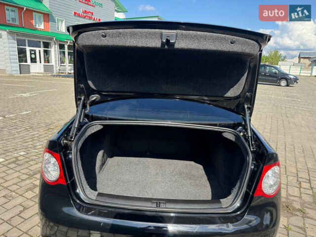 Черный Фольксваген Джетта, объемом двигателя 1.4 л и пробегом 196 тыс. км за 6500 $, фото 40 на Automoto.ua