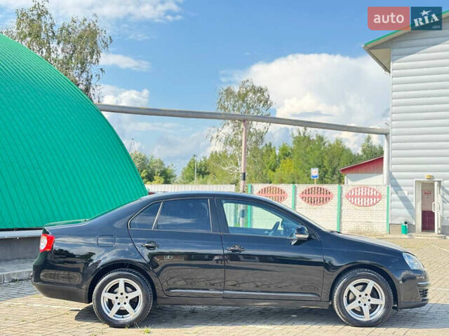 Черный Фольксваген Джетта, объемом двигателя 1.4 л и пробегом 196 тыс. км за 6500 $, фото 12 на Automoto.ua