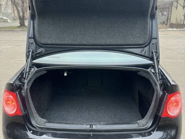 Чорний Фольксваген Джетта, об'ємом двигуна 2 л та пробігом 250 тис. км за 3550 $, фото 20 на Automoto.ua