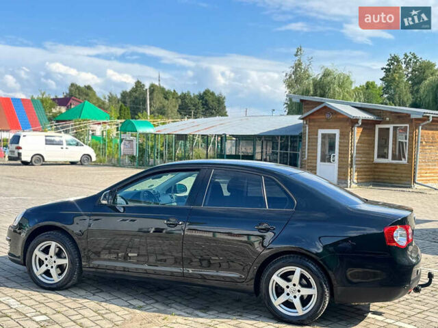 Черный Фольксваген Джетта, объемом двигателя 1.4 л и пробегом 196 тыс. км за 6500 $, фото 7 на Automoto.ua