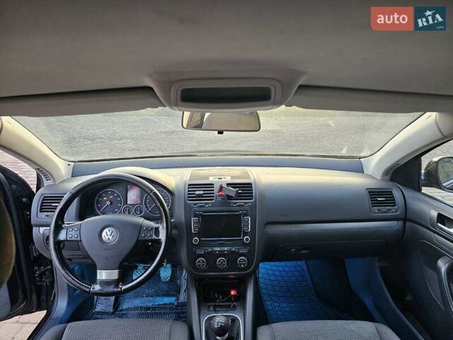 Чорний Фольксваген Джетта, об'ємом двигуна 1.6 л та пробігом 234 тис. км за 7500 $, фото 1 на Automoto.ua