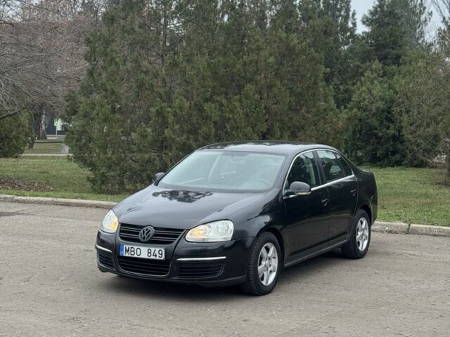 Чорний Фольксваген Джетта, об'ємом двигуна 2 л та пробігом 250 тис. км за 3550 $, фото 1 на Automoto.ua
