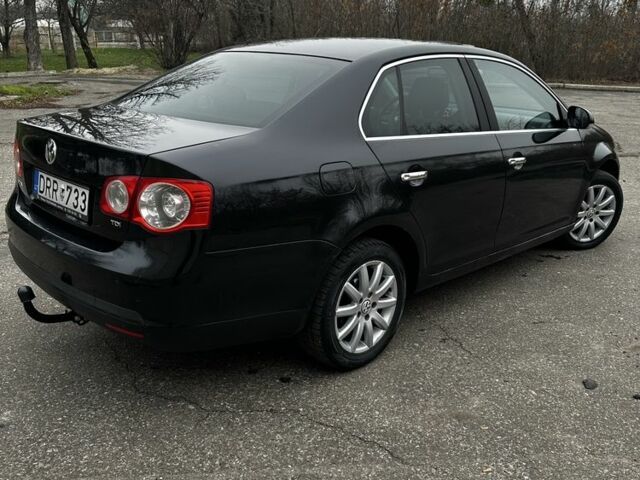 Черный Фольксваген Джетта, объемом двигателя 1.9 л и пробегом 290 тыс. км за 3800 $, фото 2 на Automoto.ua