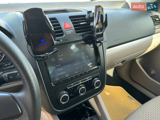 Черный Фольксваген Джетта, объемом двигателя 1.4 л и пробегом 196 тыс. км за 6500 $, фото 31 на Automoto.ua