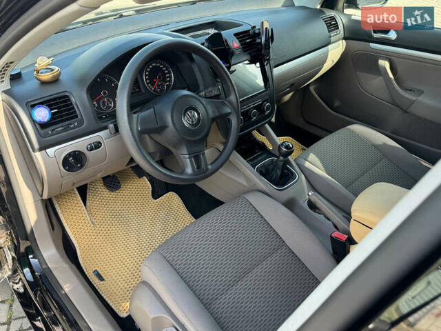 Черный Фольксваген Джетта, объемом двигателя 1.4 л и пробегом 196 тыс. км за 6500 $, фото 27 на Automoto.ua