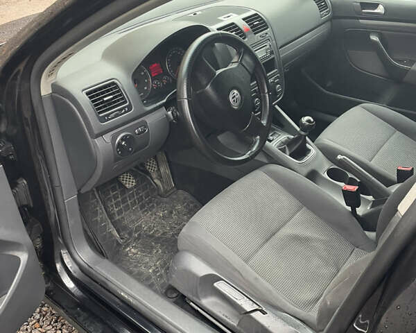 Чорний Фольксваген Джетта, об'ємом двигуна 1.6 л та пробігом 284 тис. км за 5500 $, фото 10 на Automoto.ua