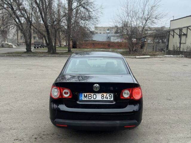 Чорний Фольксваген Джетта, об'ємом двигуна 2 л та пробігом 250 тис. км за 3550 $, фото 6 на Automoto.ua