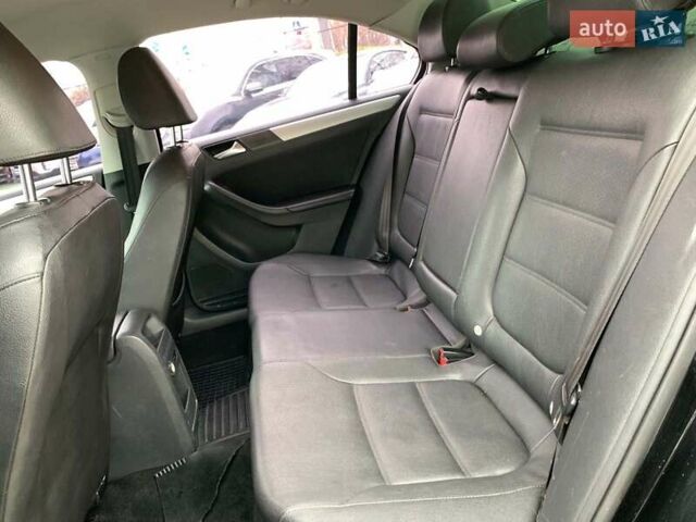 Черный Фольксваген Джетта, объемом двигателя 2.5 л и пробегом 339 тыс. км за 8790 $, фото 26 на Automoto.ua