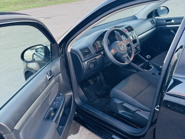 Черный Фольксваген Джетта, объемом двигателя 1.6 л и пробегом 248 тыс. км за 7400 $, фото 9 на Automoto.ua