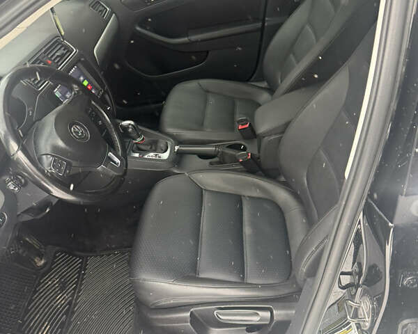 Черный Фольксваген Джетта, объемом двигателя 2 л и пробегом 269 тыс. км за 8500 $, фото 28 на Automoto.ua