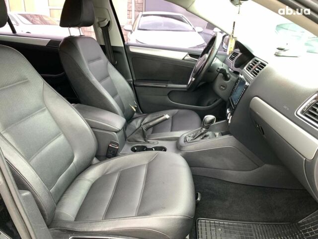 Чорний Фольксваген Джетта, об'ємом двигуна 2.5 л та пробігом 339 тис. км за 8790 $, фото 24 на Automoto.ua