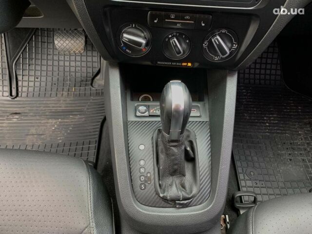 Чорний Фольксваген Джетта, об'ємом двигуна 2.5 л та пробігом 339 тис. км за 8790 $, фото 32 на Automoto.ua