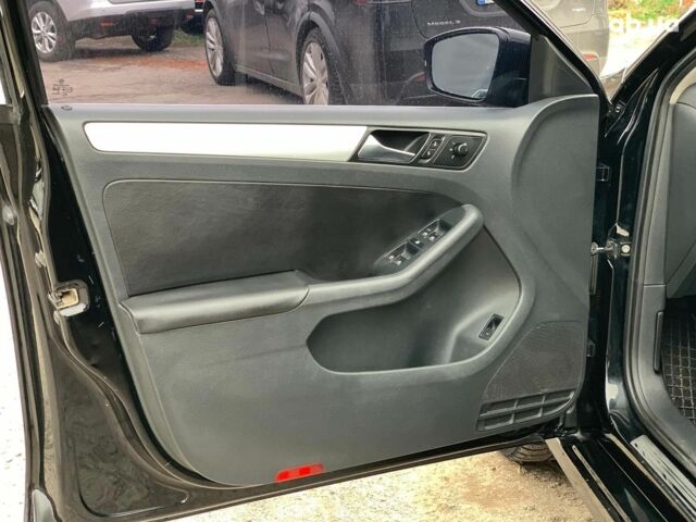 Чорний Фольксваген Джетта, об'ємом двигуна 2.5 л та пробігом 339 тис. км за 8790 $, фото 18 на Automoto.ua