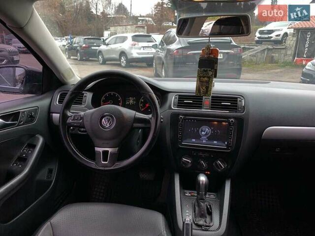 Черный Фольксваген Джетта, объемом двигателя 2.5 л и пробегом 339 тыс. км за 8790 $, фото 27 на Automoto.ua