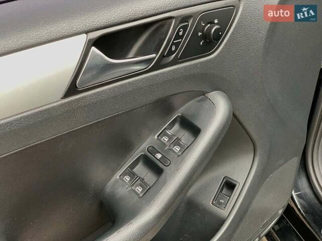 Черный Фольксваген Джетта, объемом двигателя 2.5 л и пробегом 339 тыс. км за 8790 $, фото 19 на Automoto.ua