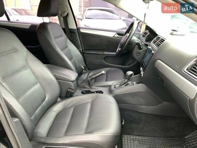 Черный Фольксваген Джетта, объемом двигателя 2.5 л и пробегом 339 тыс. км за 8790 $, фото 24 на Automoto.ua