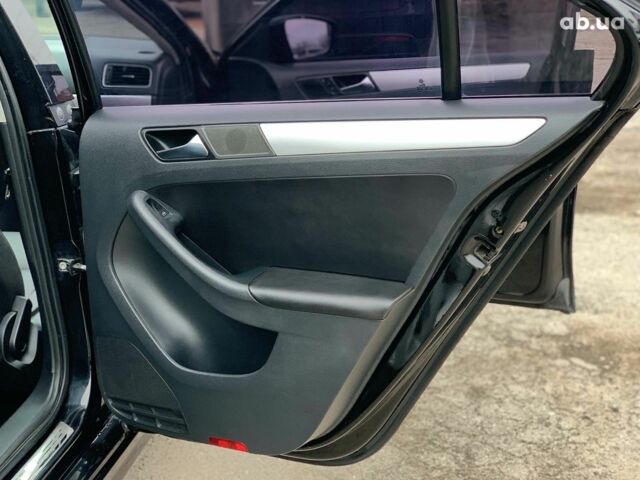 Чорний Фольксваген Джетта, об'ємом двигуна 2.5 л та пробігом 339 тис. км за 8790 $, фото 21 на Automoto.ua