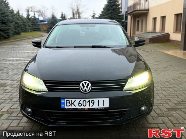 Черный Фольксваген Джетта, объемом двигателя 2 л и пробегом 261 тыс. км за 10999 $, фото 1 на Automoto.ua