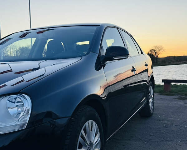 Черный Фольксваген Джетта, объемом двигателя 1.6 л и пробегом 248 тыс. км за 7400 $, фото 2 на Automoto.ua