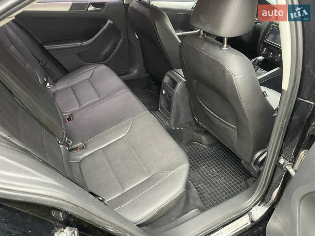 Чорний Фольксваген Джетта, об'ємом двигуна 2.5 л та пробігом 330 тис. км за 7999 $, фото 13 на Automoto.ua