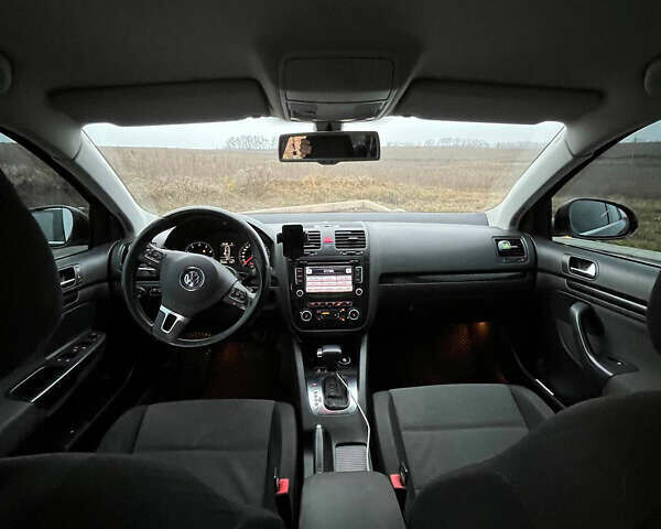 Черный Фольксваген Джетта, объемом двигателя 1.4 л и пробегом 216 тыс. км за 7500 $, фото 3 на Automoto.ua