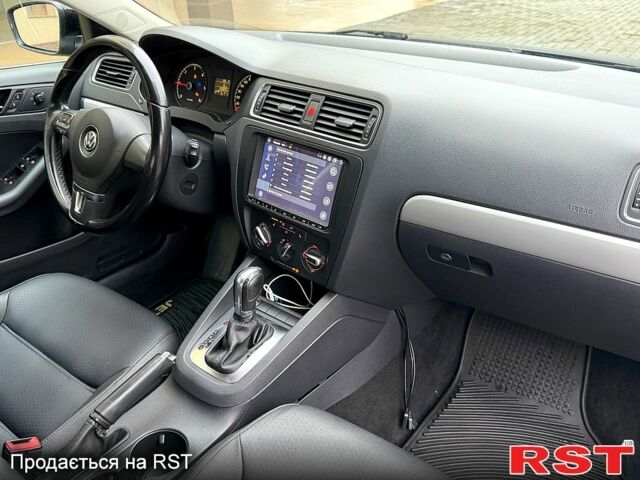 Черный Фольксваген Джетта, объемом двигателя 2 л и пробегом 261 тыс. км за 10999 $, фото 8 на Automoto.ua