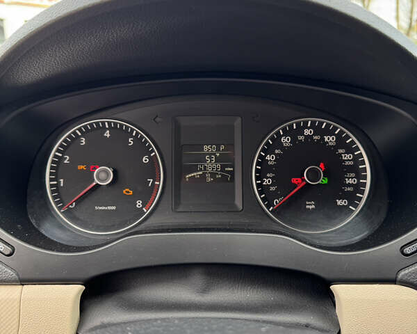 Черный Фольксваген Джетта, объемом двигателя 2.5 л и пробегом 236 тыс. км за 8500 $, фото 6 на Automoto.ua