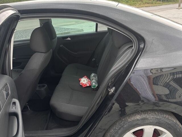 Черный Фольксваген Джетта, объемом двигателя 2 л и пробегом 325 тыс. км за 6900 $, фото 7 на Automoto.ua