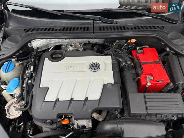 Черный Фольксваген Джетта, объемом двигателя 2 л и пробегом 170 тыс. км за 8300 $, фото 81 на Automoto.ua