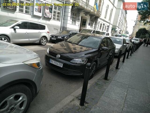 Черный Фольксваген Джетта, объемом двигателя 1.6 л и пробегом 250 тыс. км за 9000 $, фото 3 на Automoto.ua
